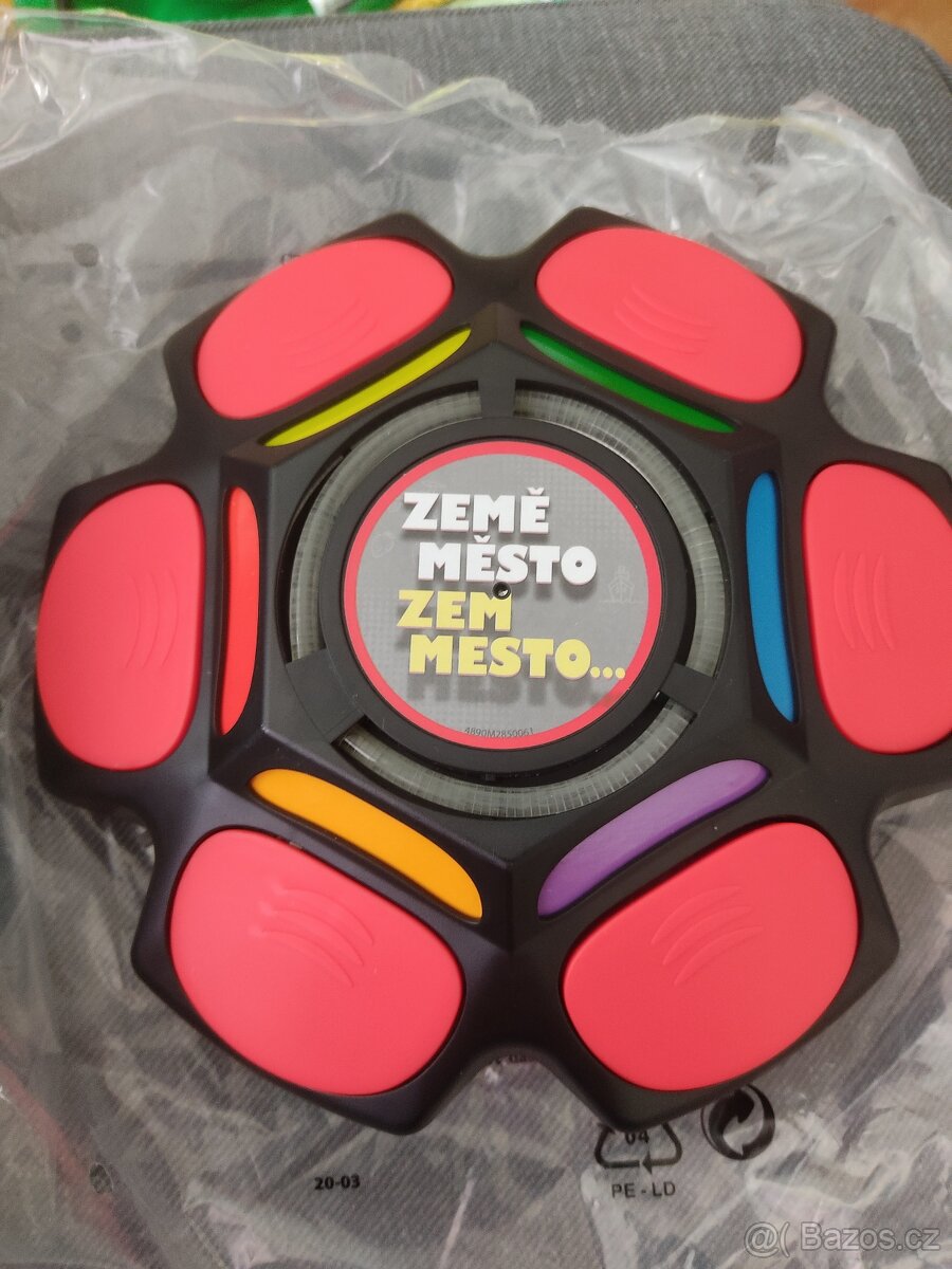 Elektronická hra Země město