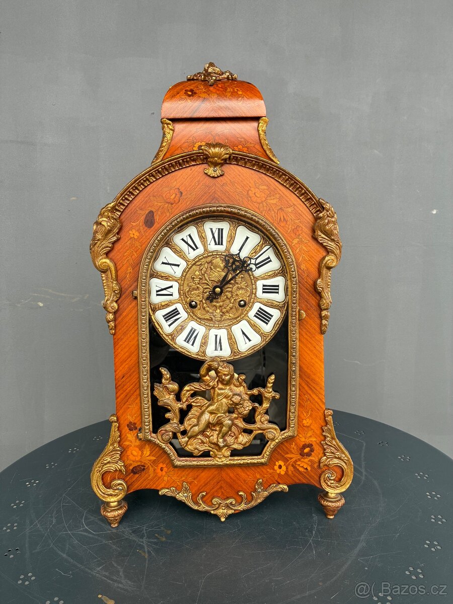 Starožitné francouzské hodiny Boulle