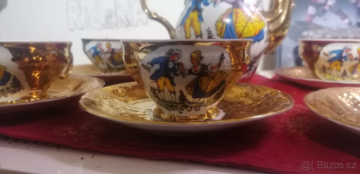 Kávový servis z porcelánu