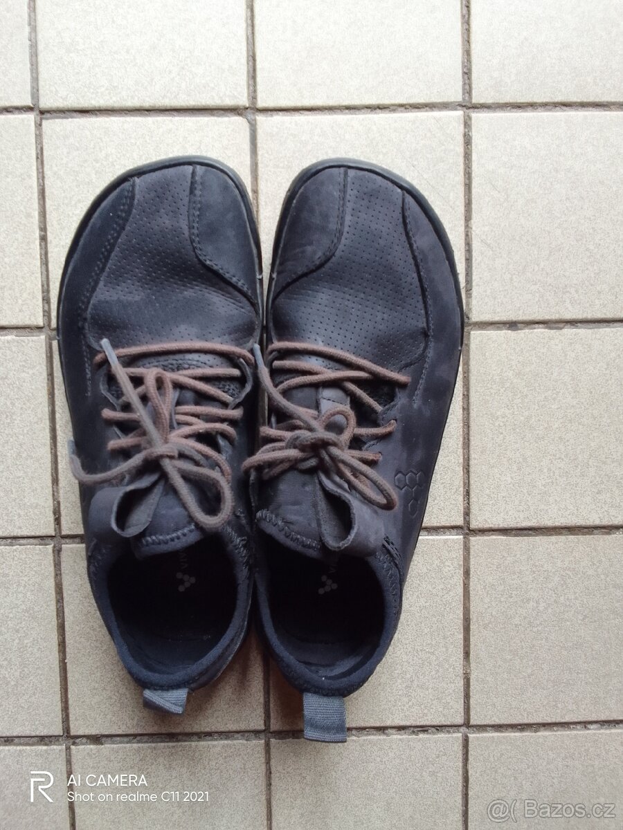 Vivobarefoot