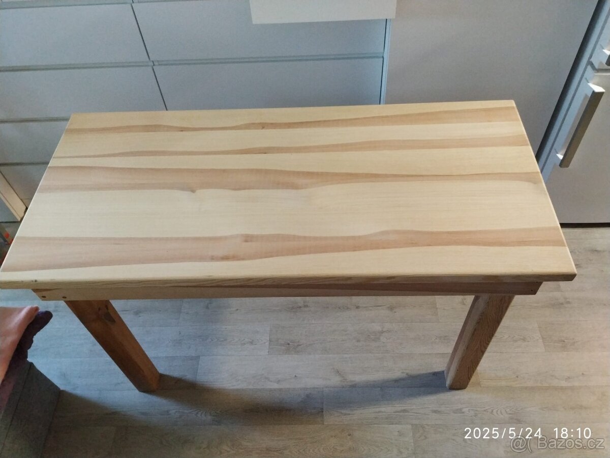 Dřevěný stůl - 130/60/80