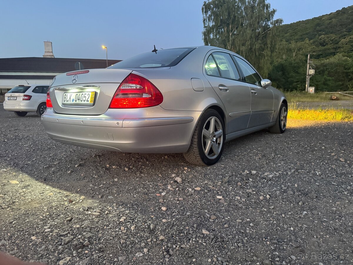 Mercedes w 211 E 5000