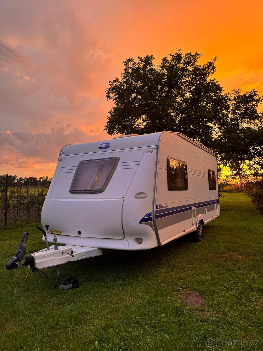 Pronajmu karavan Hobby pro 4 osoby