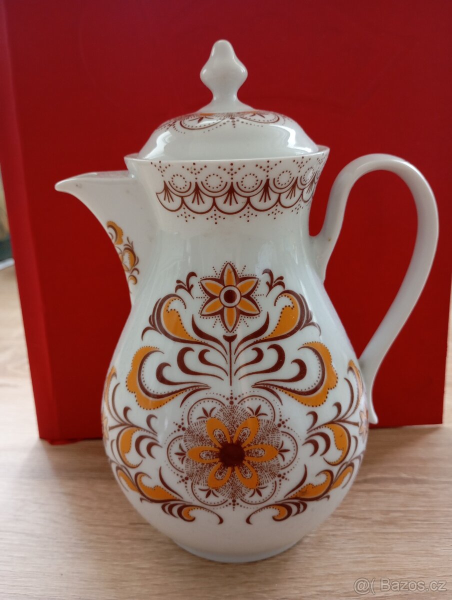 Retro porcelánová konvice značená