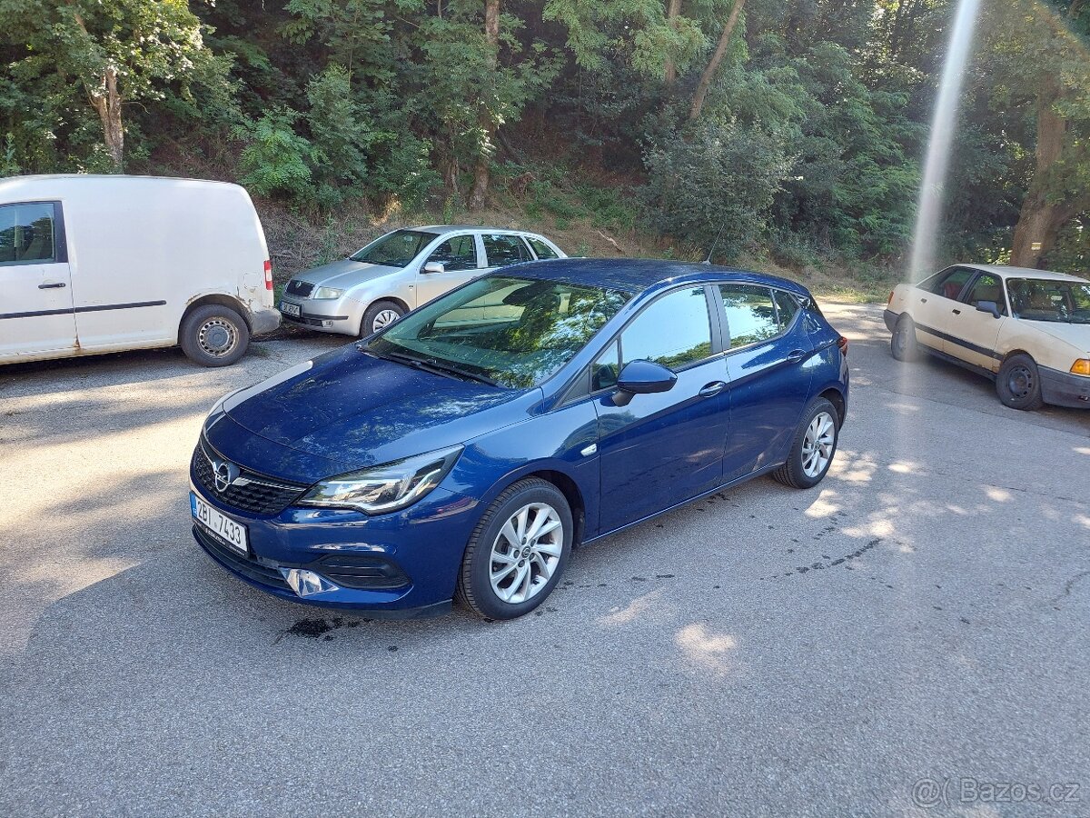 Opel Astra K 1.2, 81kw, rok 2020..