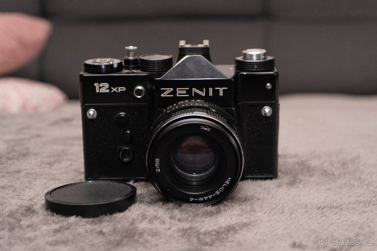 Zenit 12XP Helios 44m