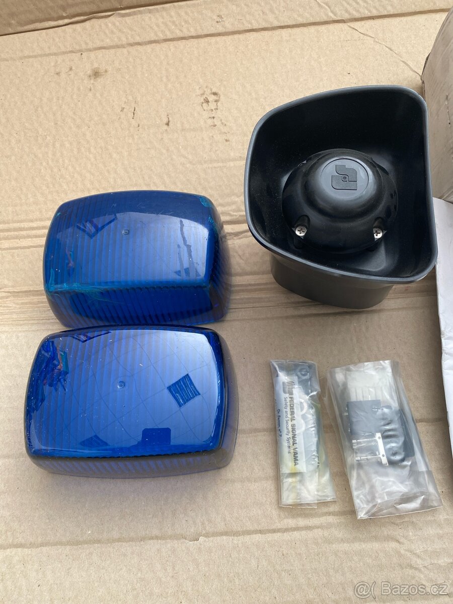 Nová policejní siréna + 1 kryt nový + 1 použitý