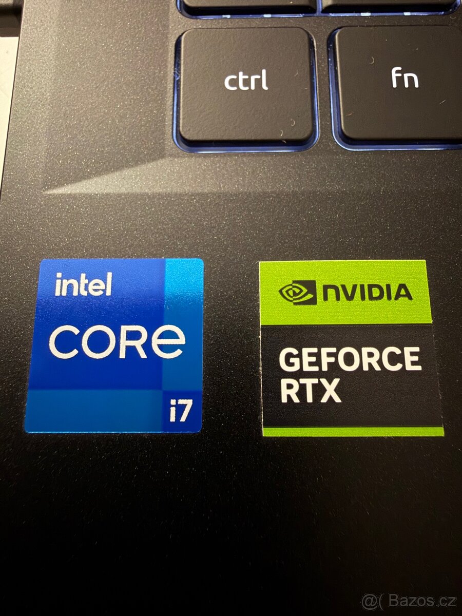 Výkonný herní notebook Acer Nitro V 15 stále v záruce