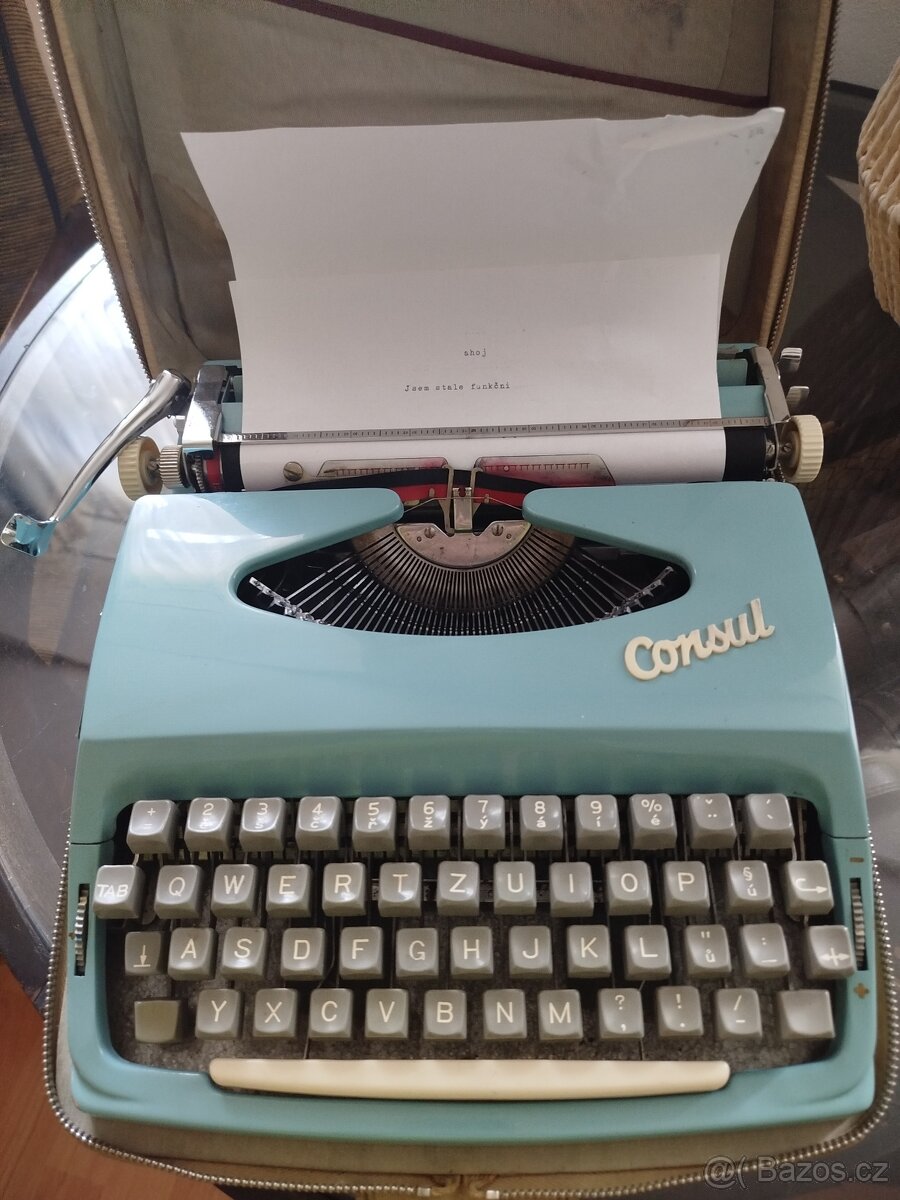 Starý psací stroj