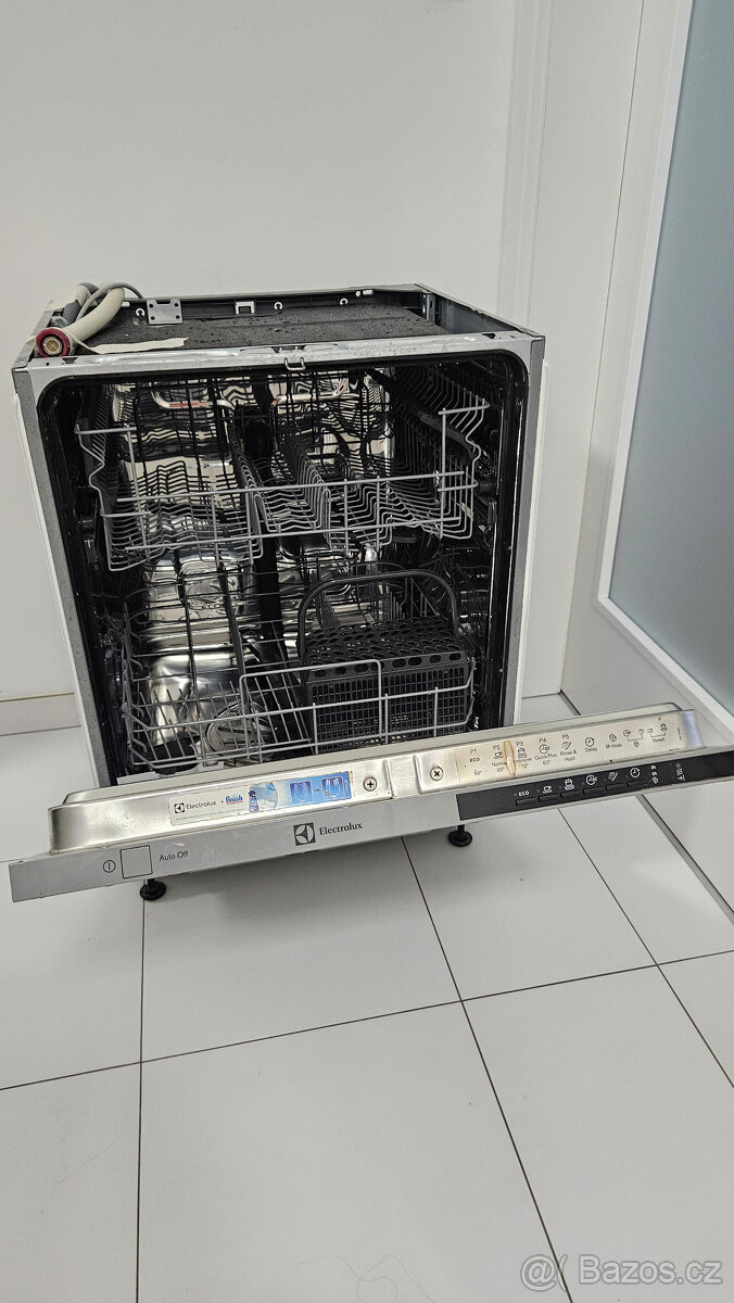 Vestavna myčka Electrolux