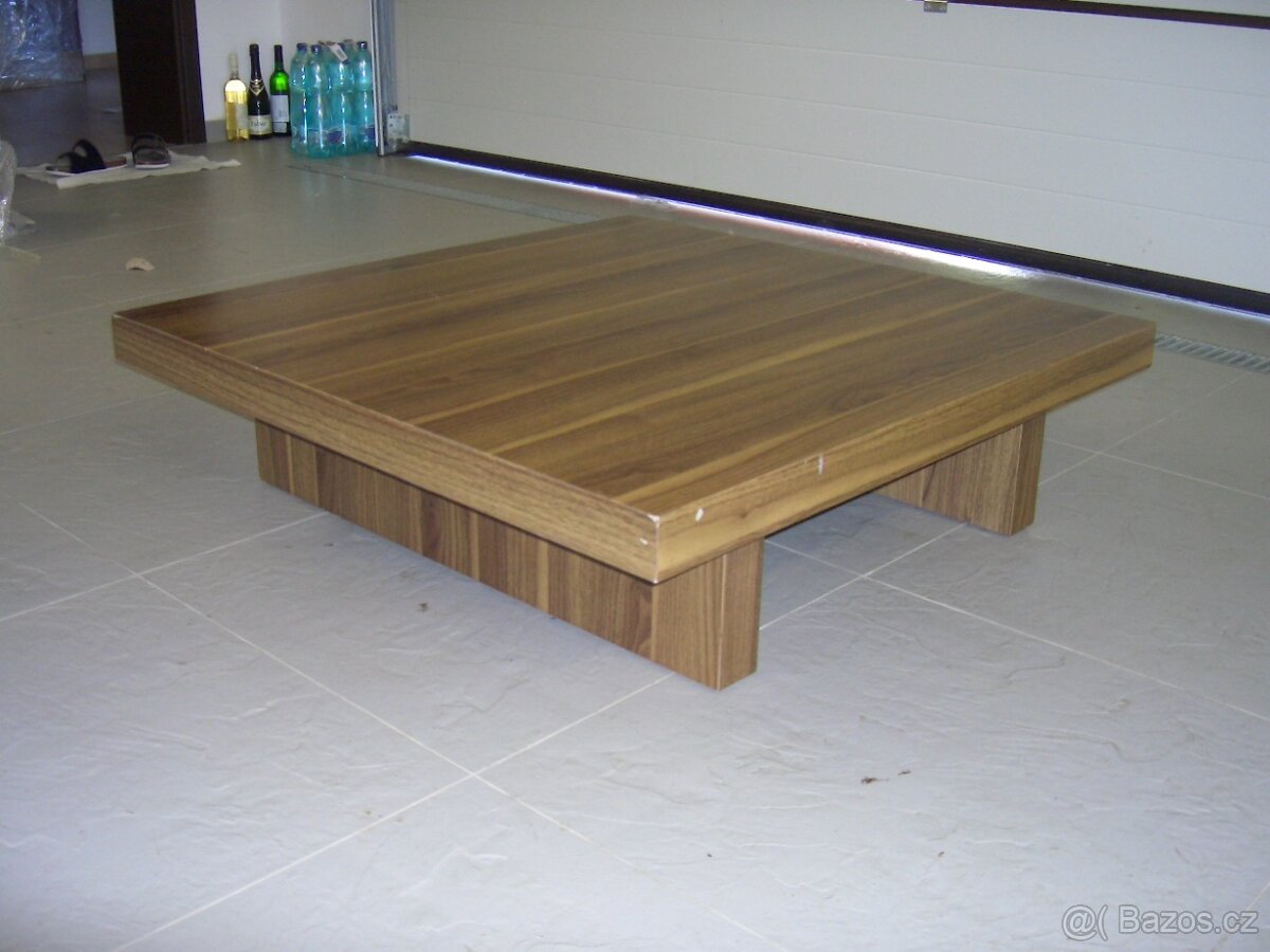 Stůl 94x94cm,v=25cm