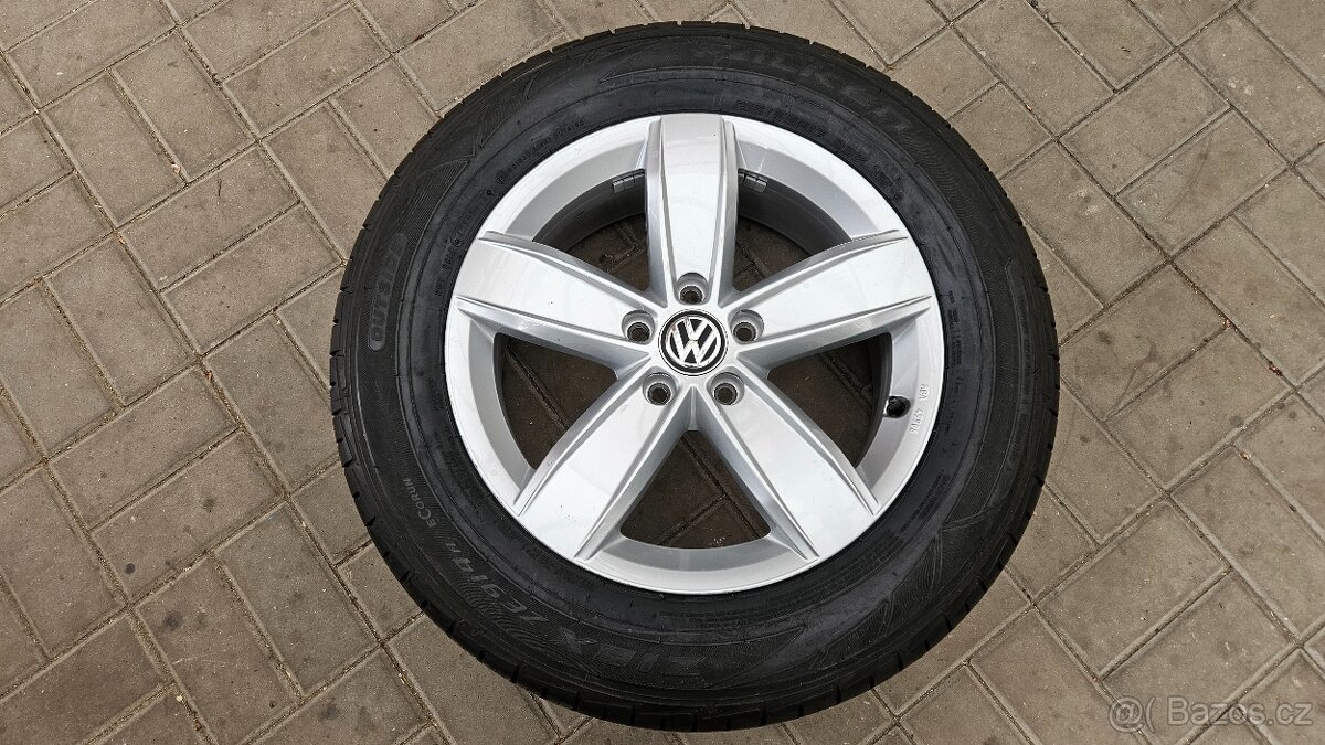 Zánovní Letní Sada Alu 5x112 215/65 R17 VW Tiguan