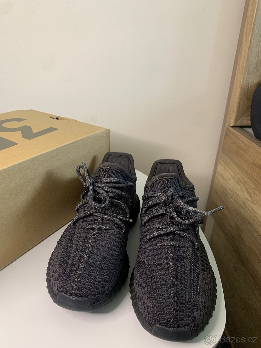 Adidas yeezy boost 350v2 black