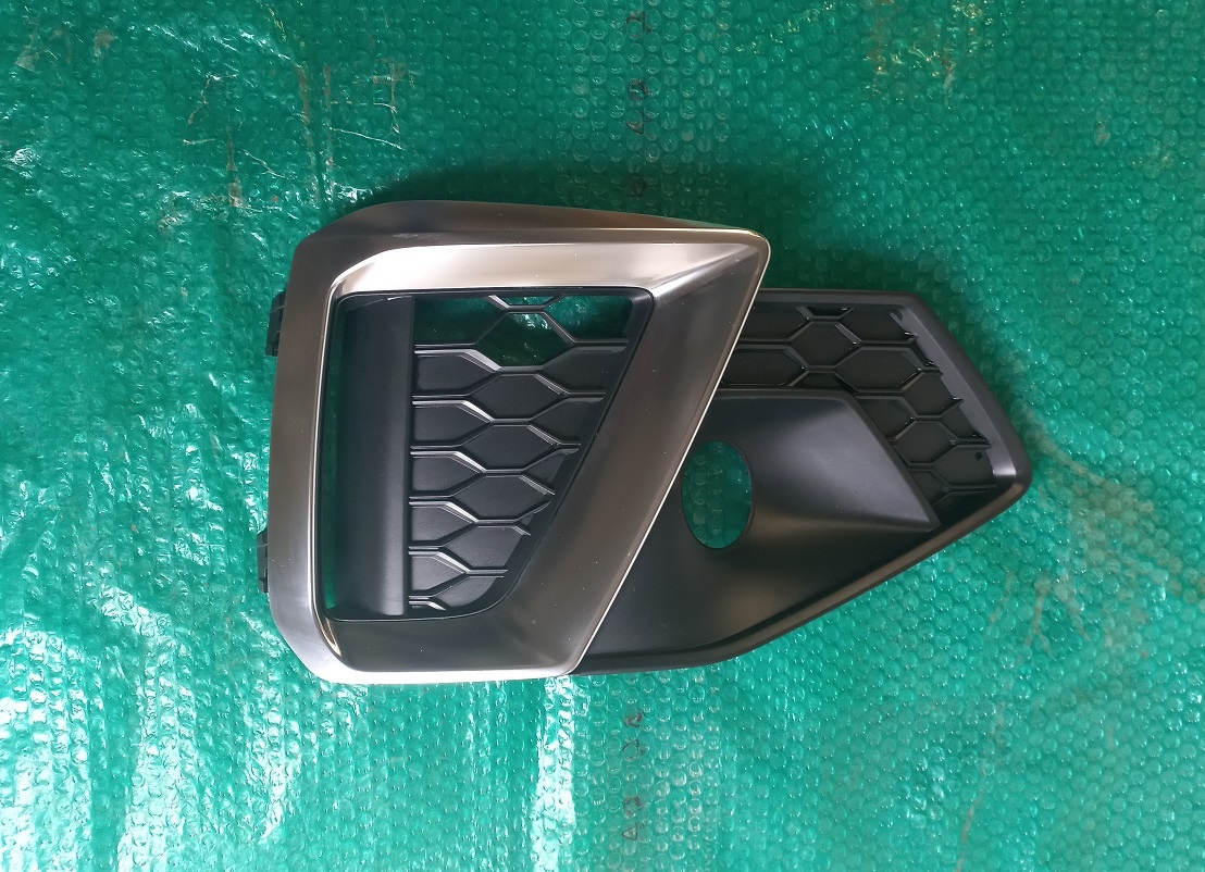 Krytka předního nárazníku AUDI A4 B9 S-line