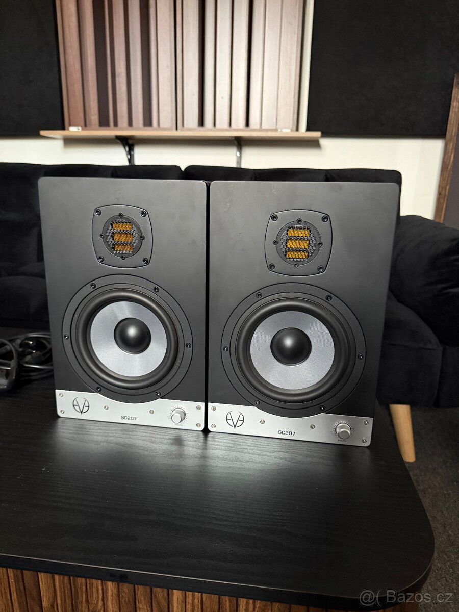 EVE SC207 studiové monitory