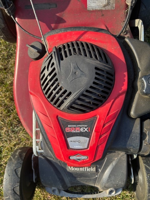 Benzínová sekačka Mountfield