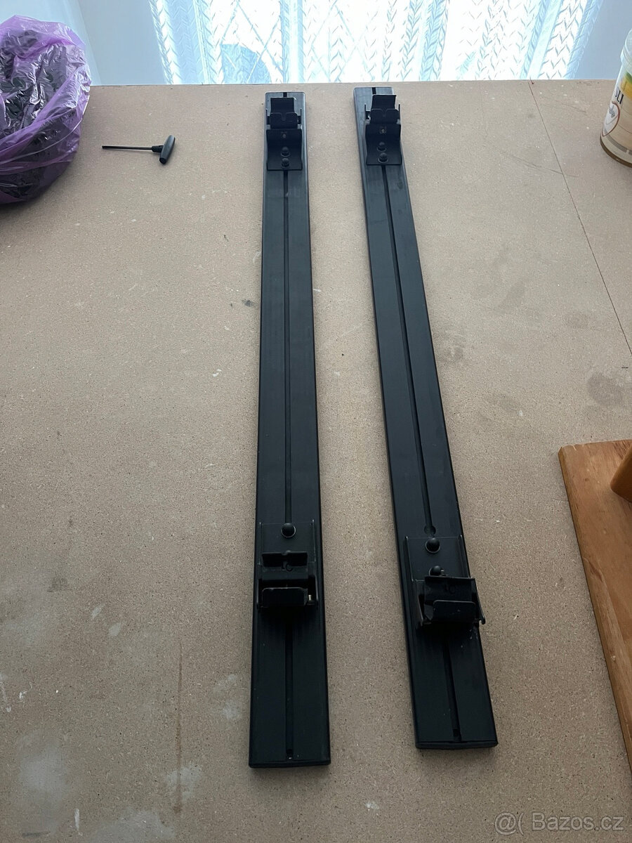 Front Runner – expediční střešní příčníky