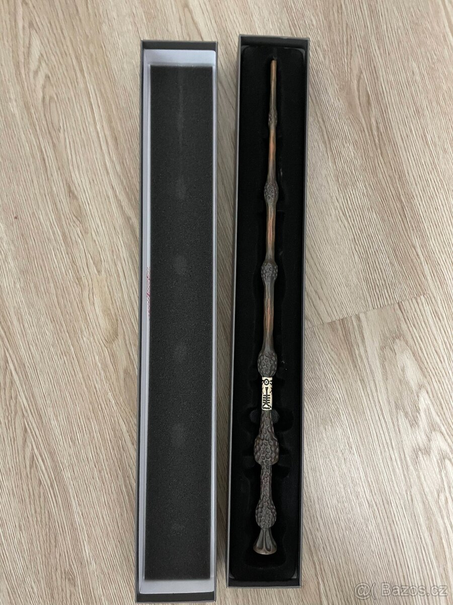 Bezová hůlka z Londýnského studia Harryho Pottera