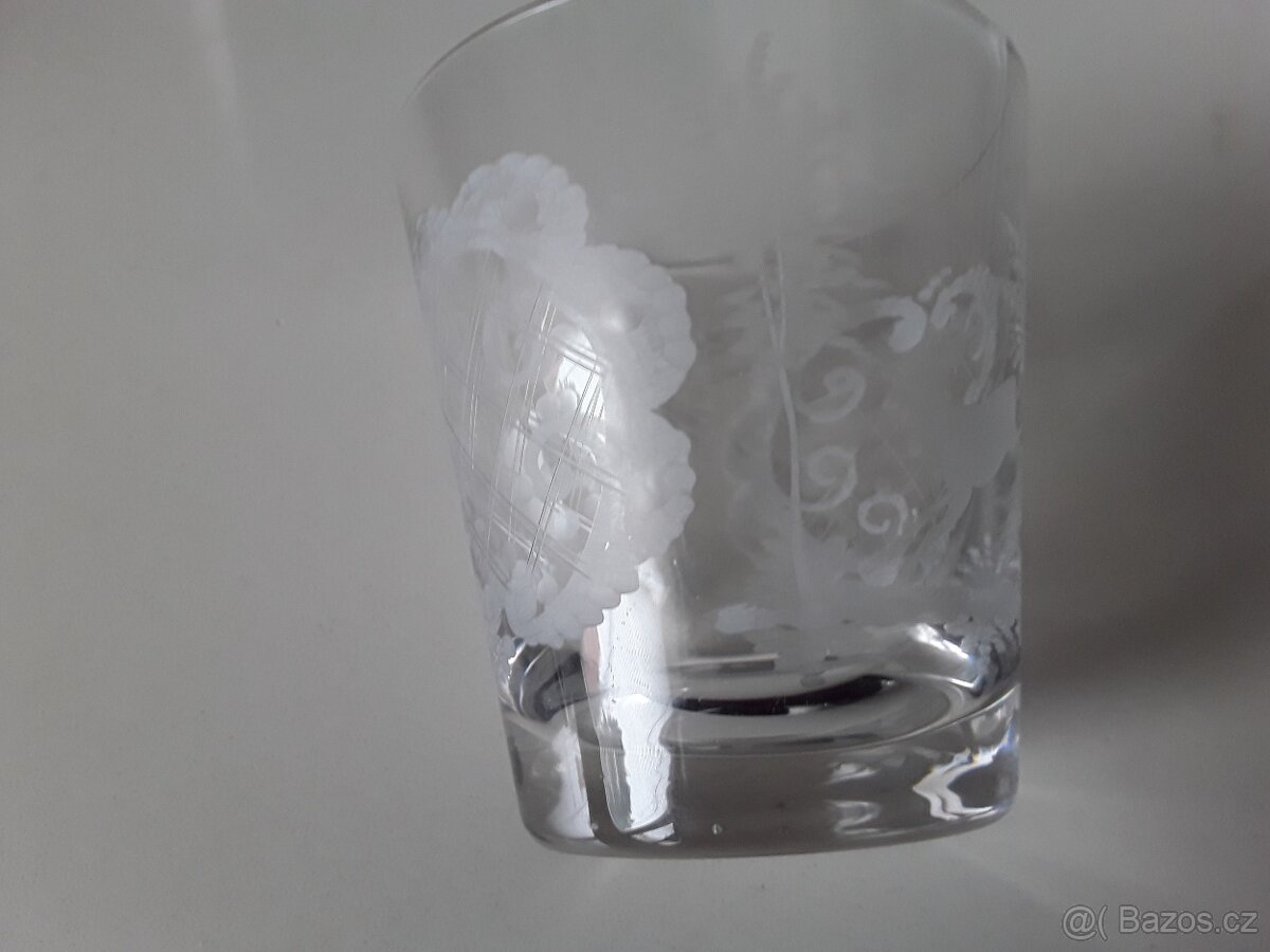 9x sklenička na WHISKY