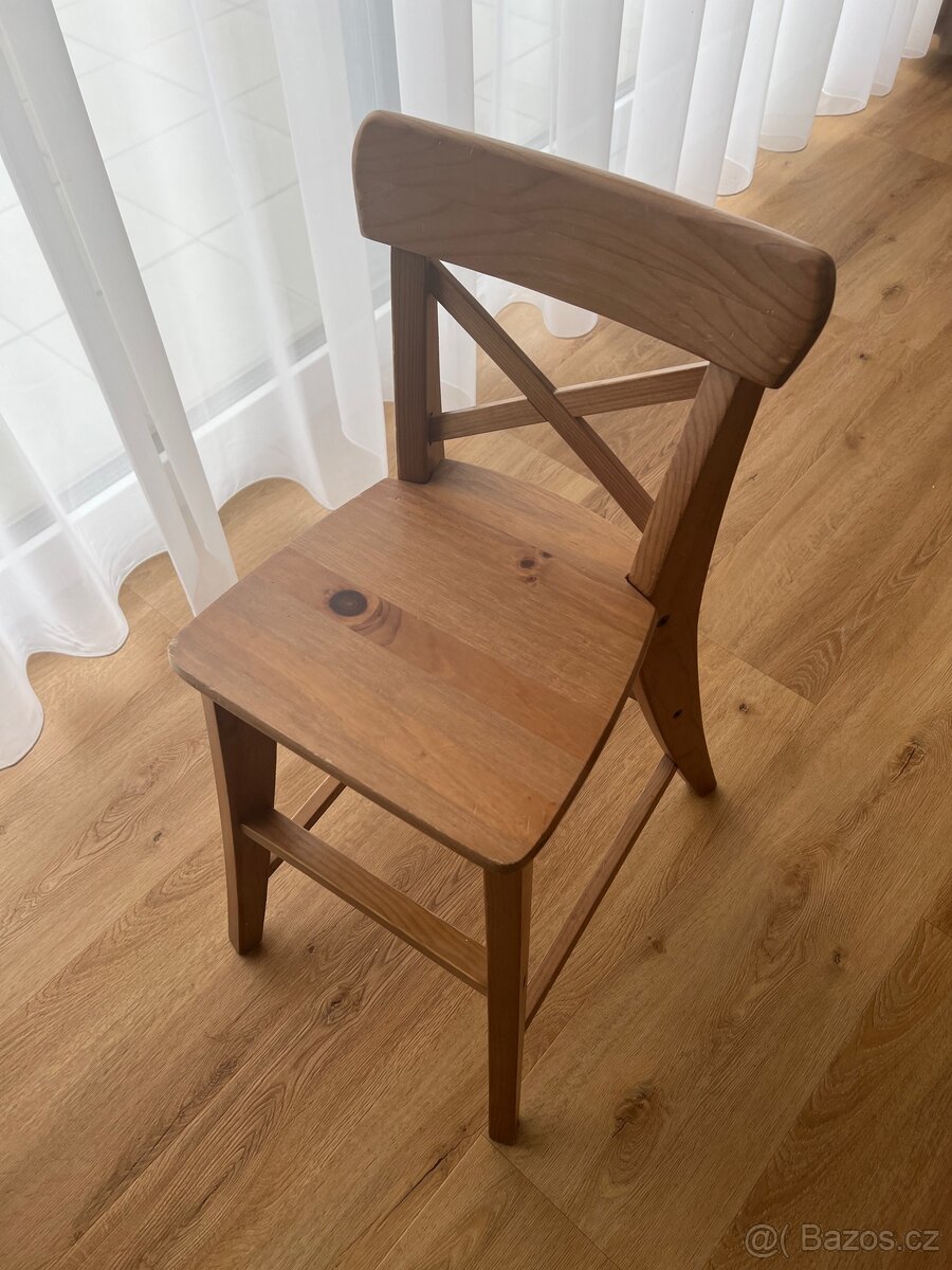 Dětská dřevěná jídelní vysoká židle IKEA INGOLF