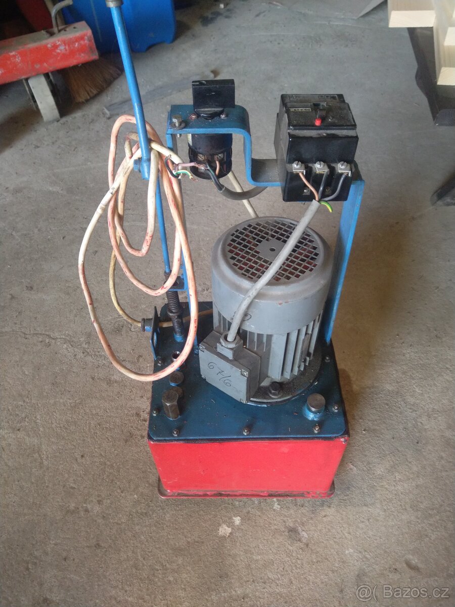 Hydraulická jednotka