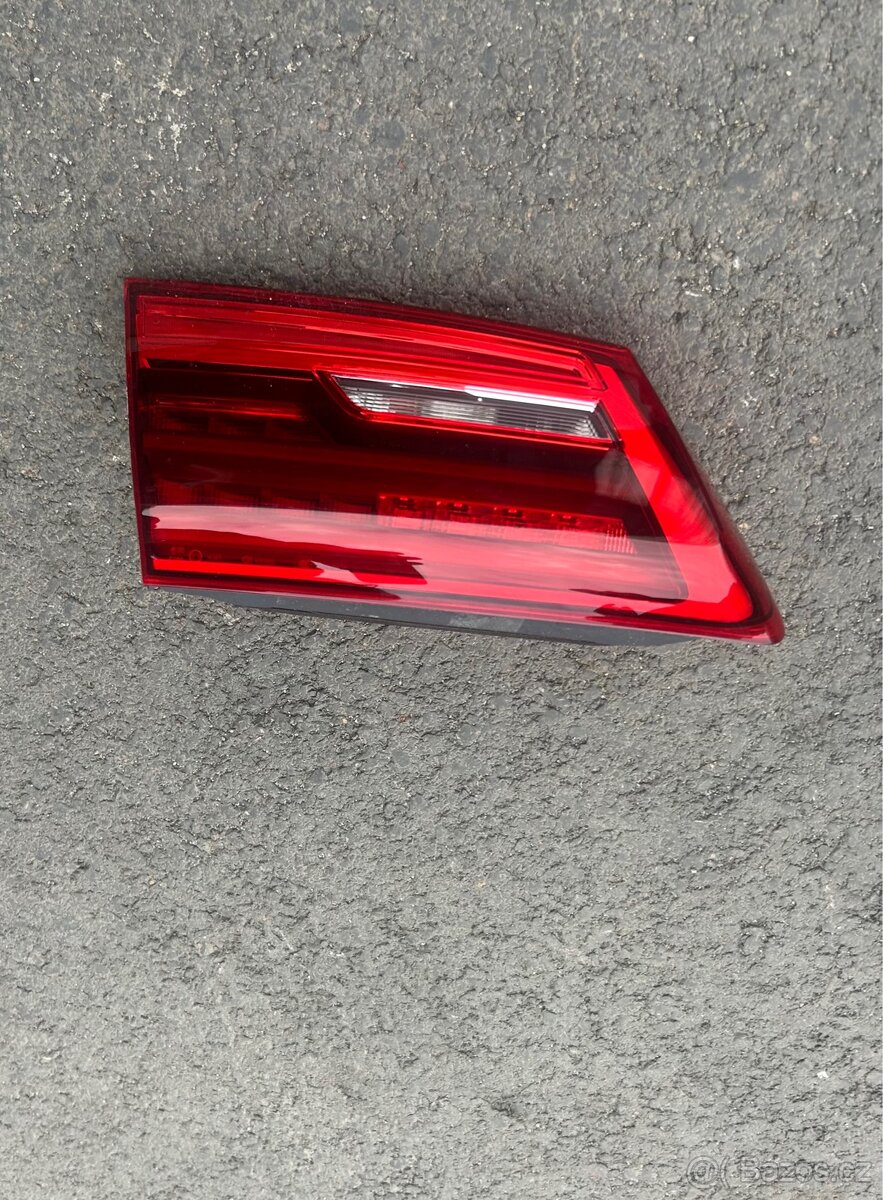 BMW 5 G30 levá zadní lampa světlo světlomet do víka kufru