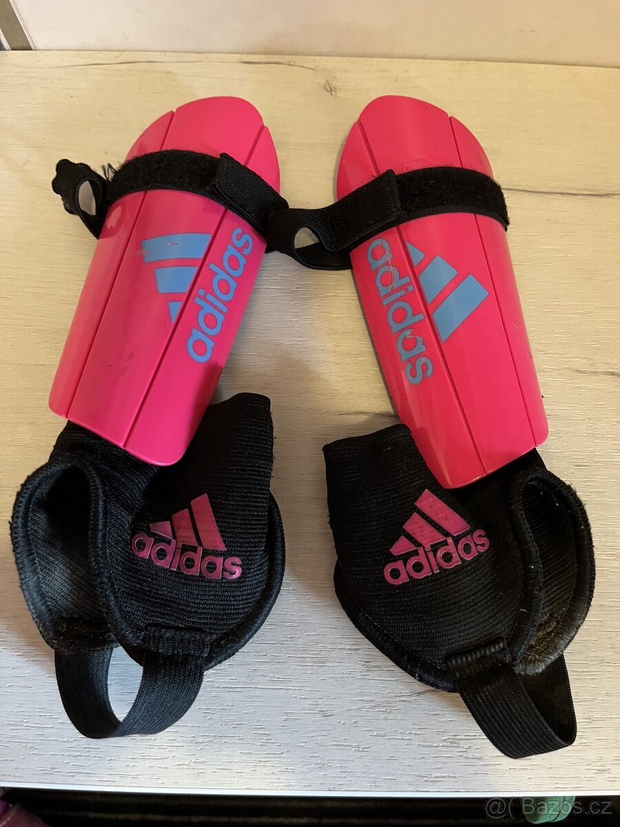 Dětské chrániče holení Adidas růžové