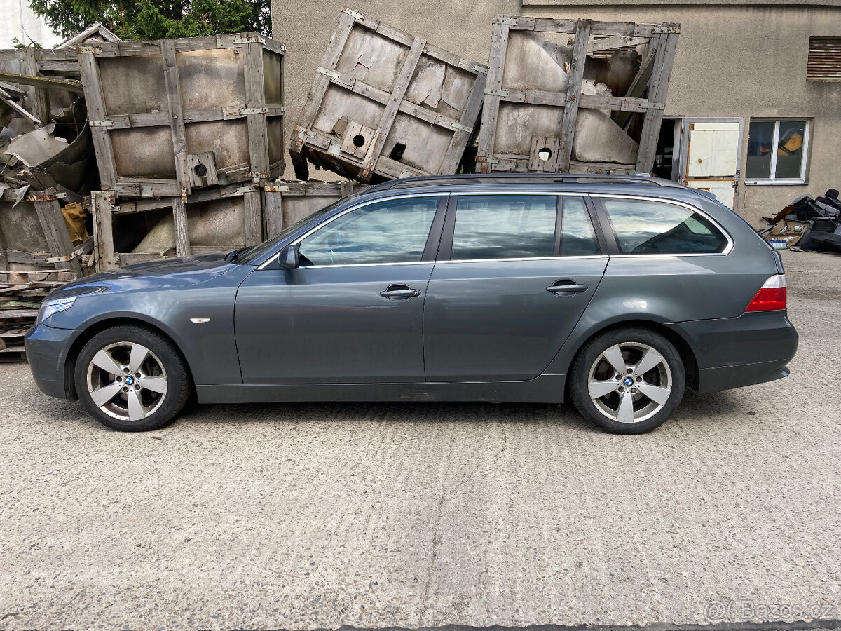 NÁHRADNÍ DÍLY BMW E61 525XI