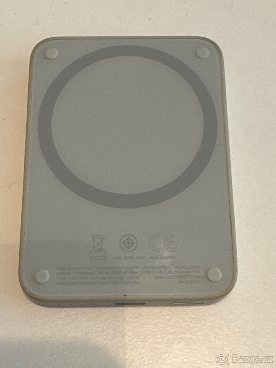Eloop Orsen EW50 4200mAh 15W Magsafe šedá