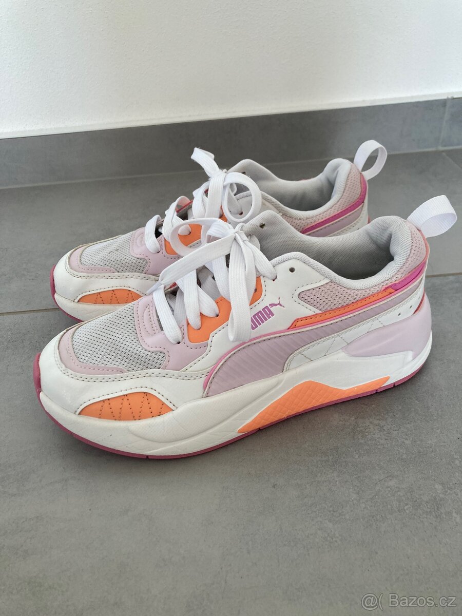 Puma tenisky 37,5 dívčí dámské bílé