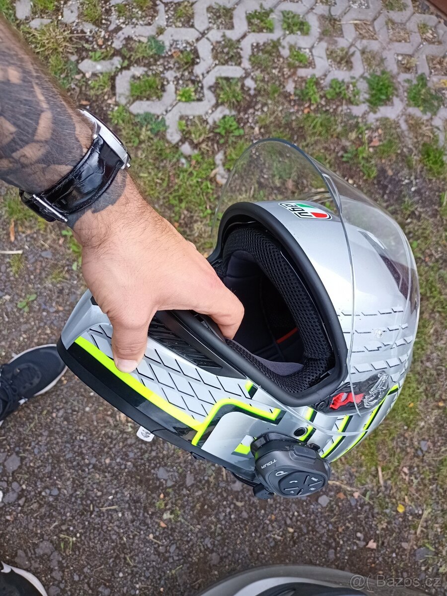 Helma agv vel. M