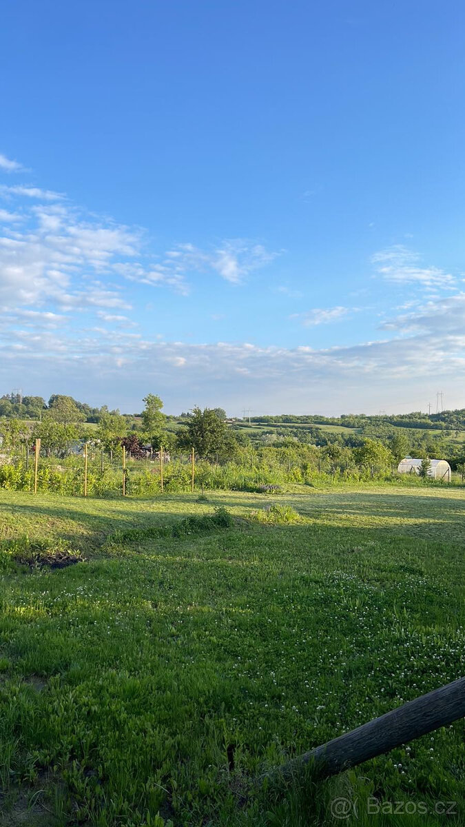 Prodám stavební pozemek, Srbsko - Bělehrad, Velika Moštanica