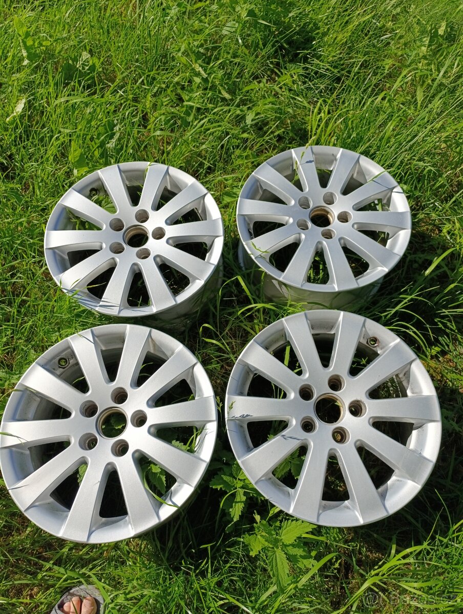 ORIGINAL ALU KOLA VW 16" BORBET