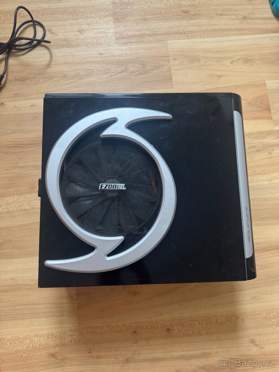 Ancient herní pc s mechanikou Radeon RX 570 4GB