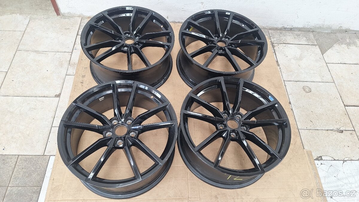 Alu kola VW 19" 5x112 8J ET50 Golf 7R Pretoria