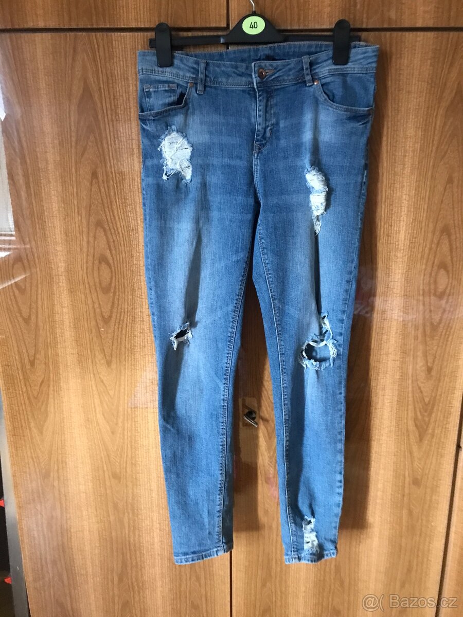Různé dámské dziny