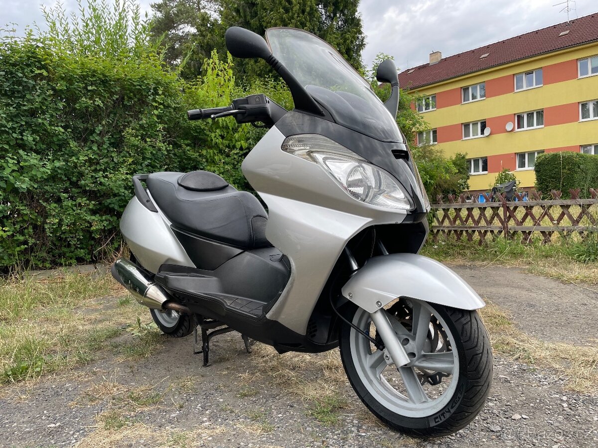 Aprilia Atlantic 500