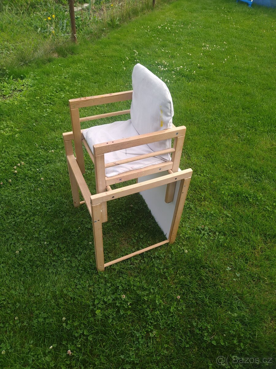 Dětská židlička a stoleček