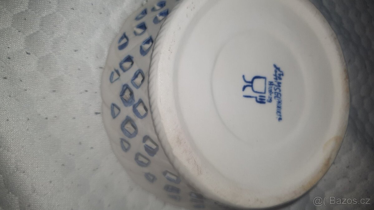 Mešní porcelán a svicen