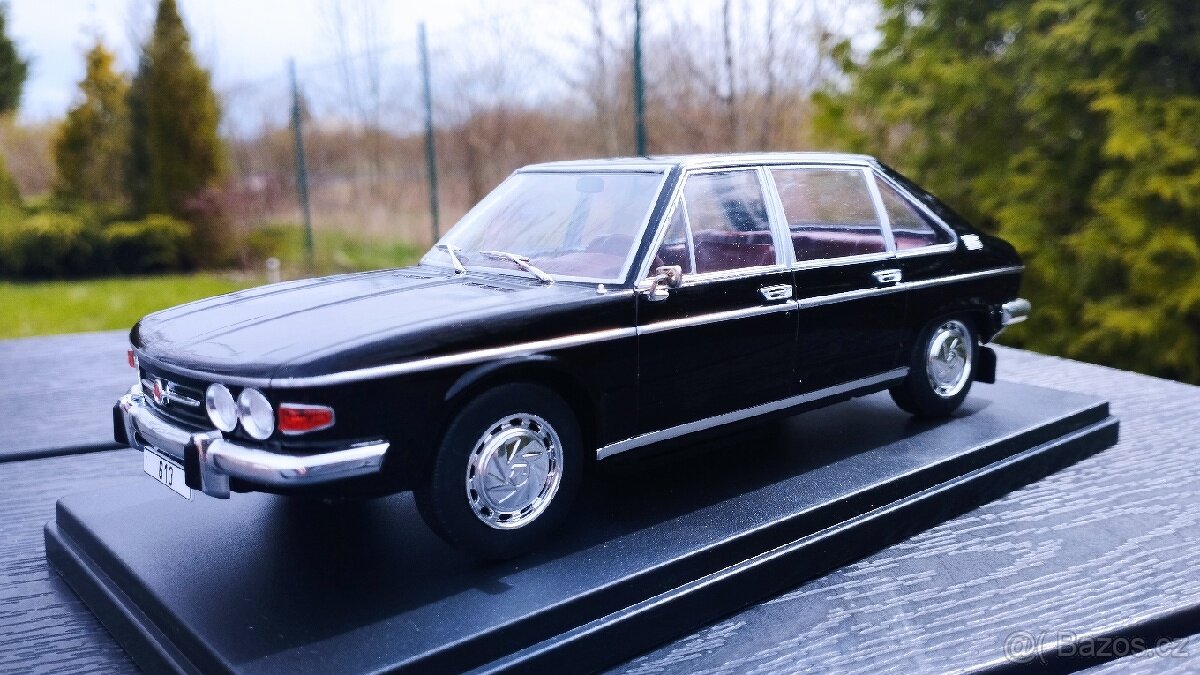 Tatra 613 černa ( 1:24 )