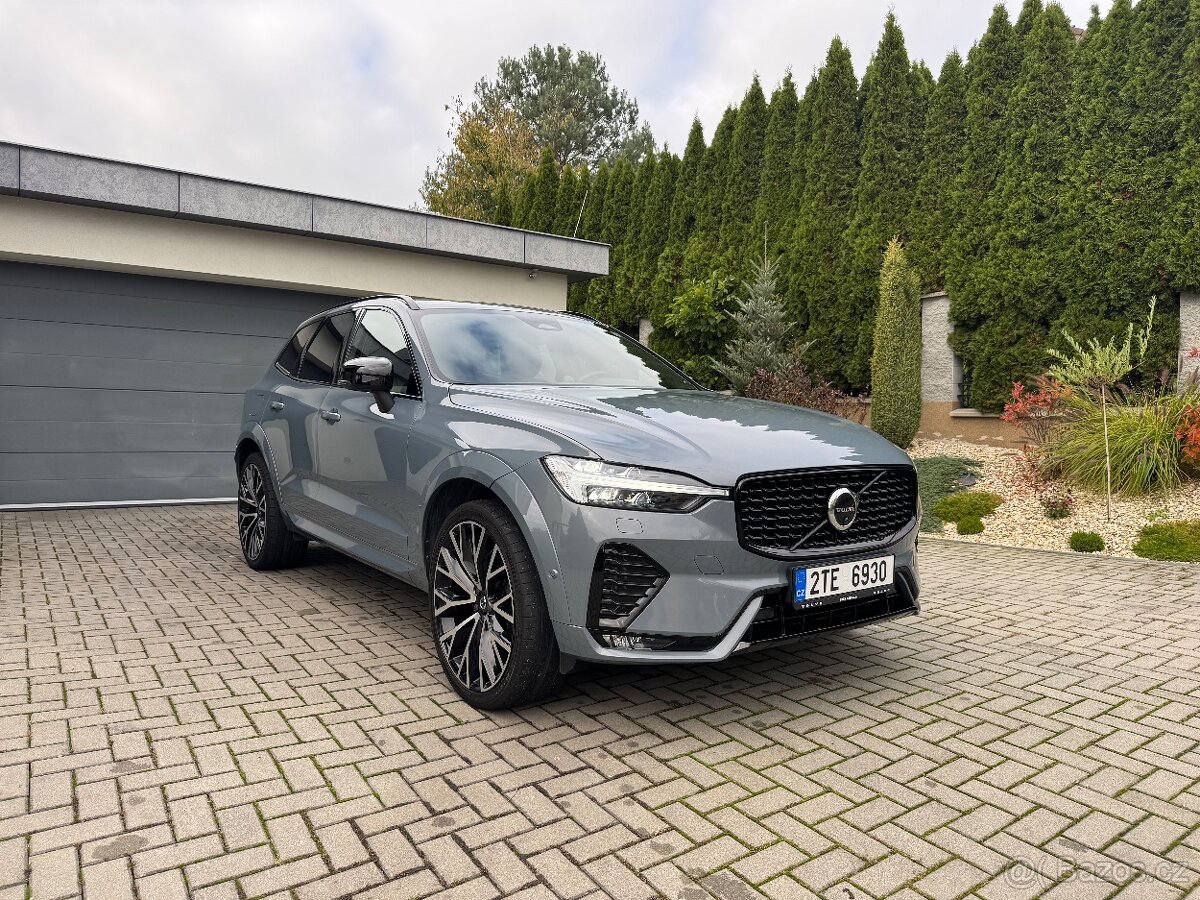 Volvo XC60 B5 R-Design