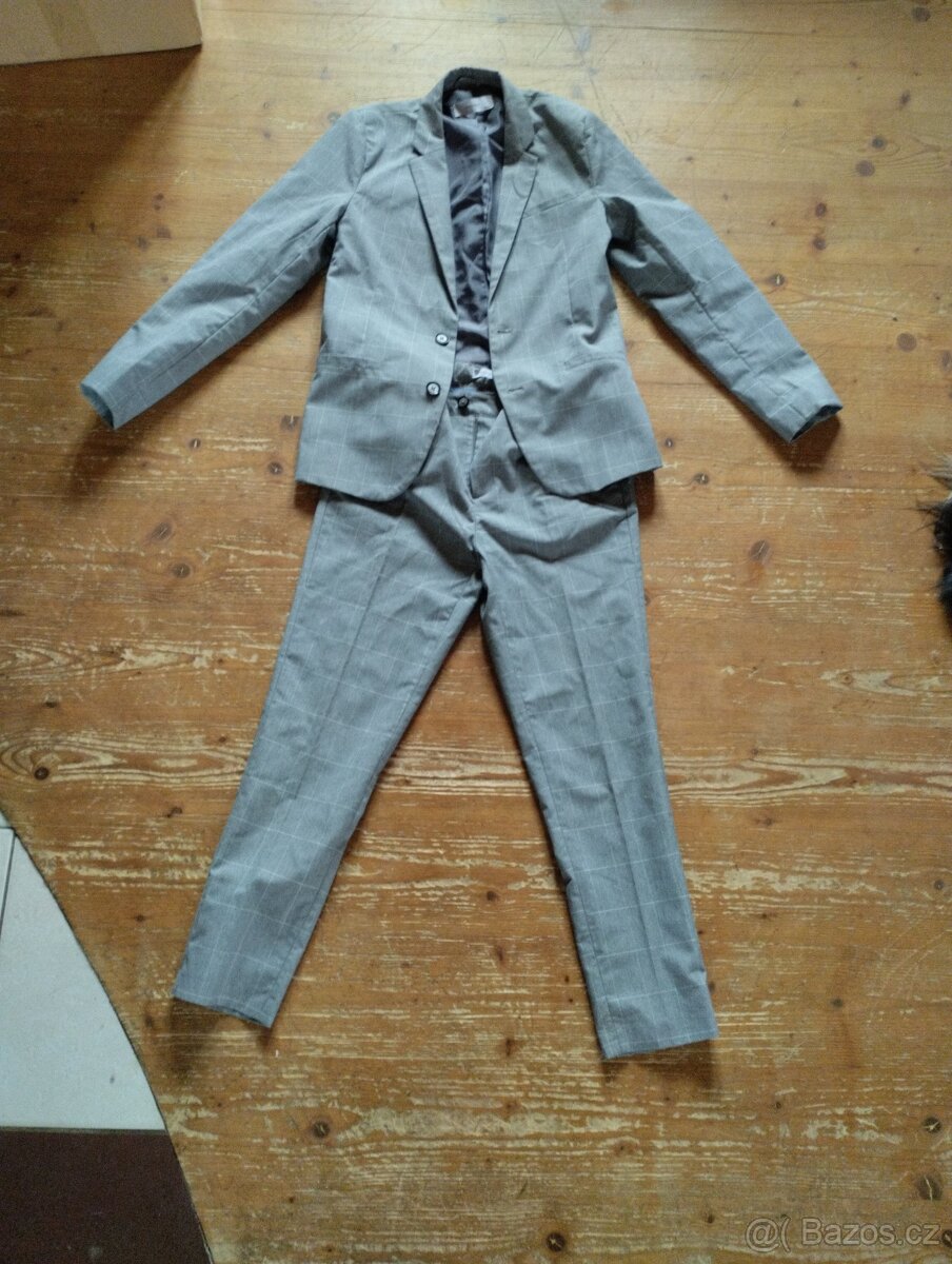 Společenský oblek pro chlapce velikost 158