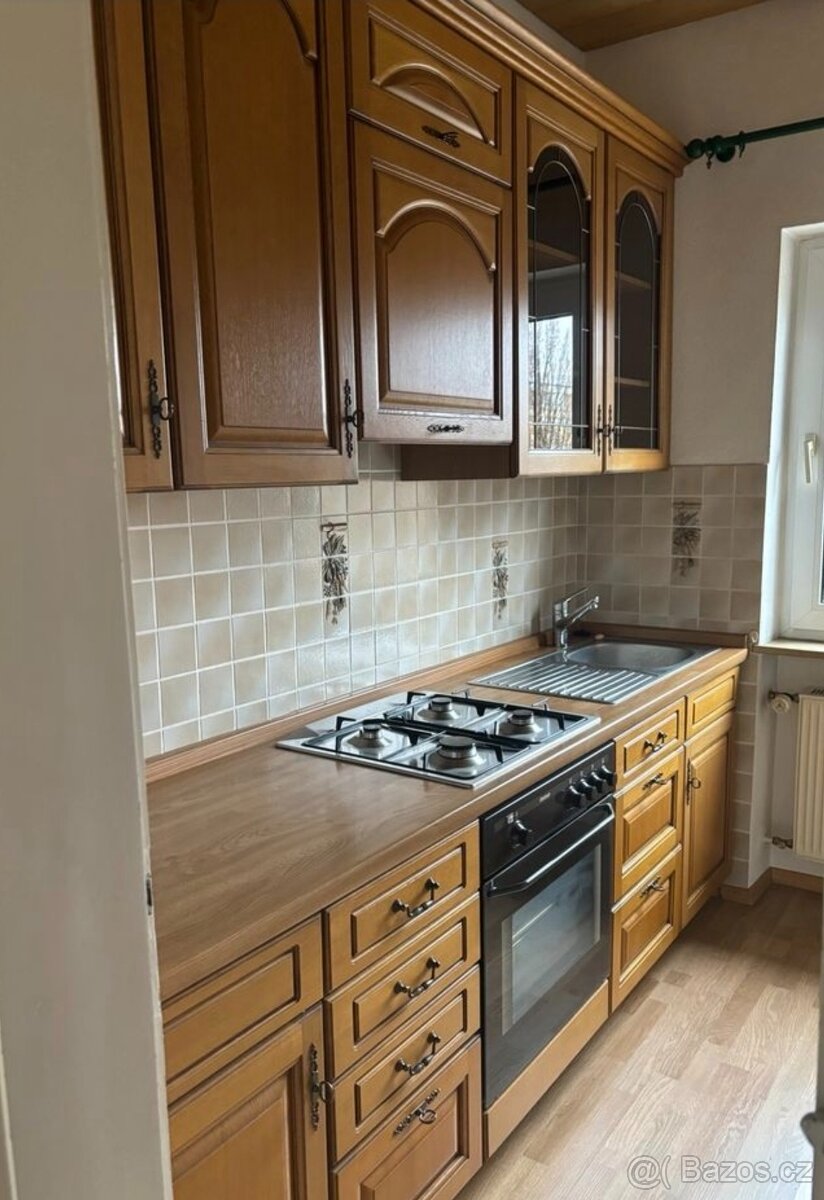 kuchyňská linka rustikal