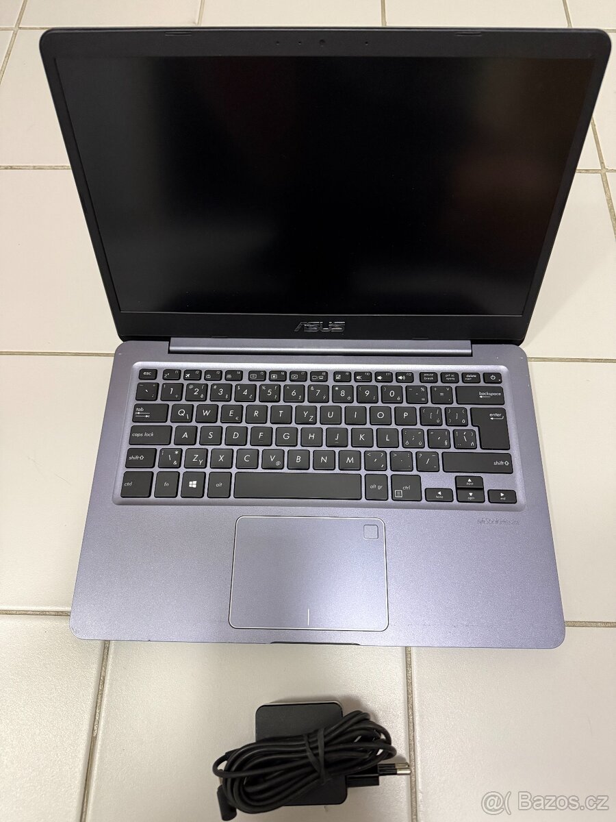 Notebook Asus S410U - i5, 8GB, SSD, W11, nová baterie