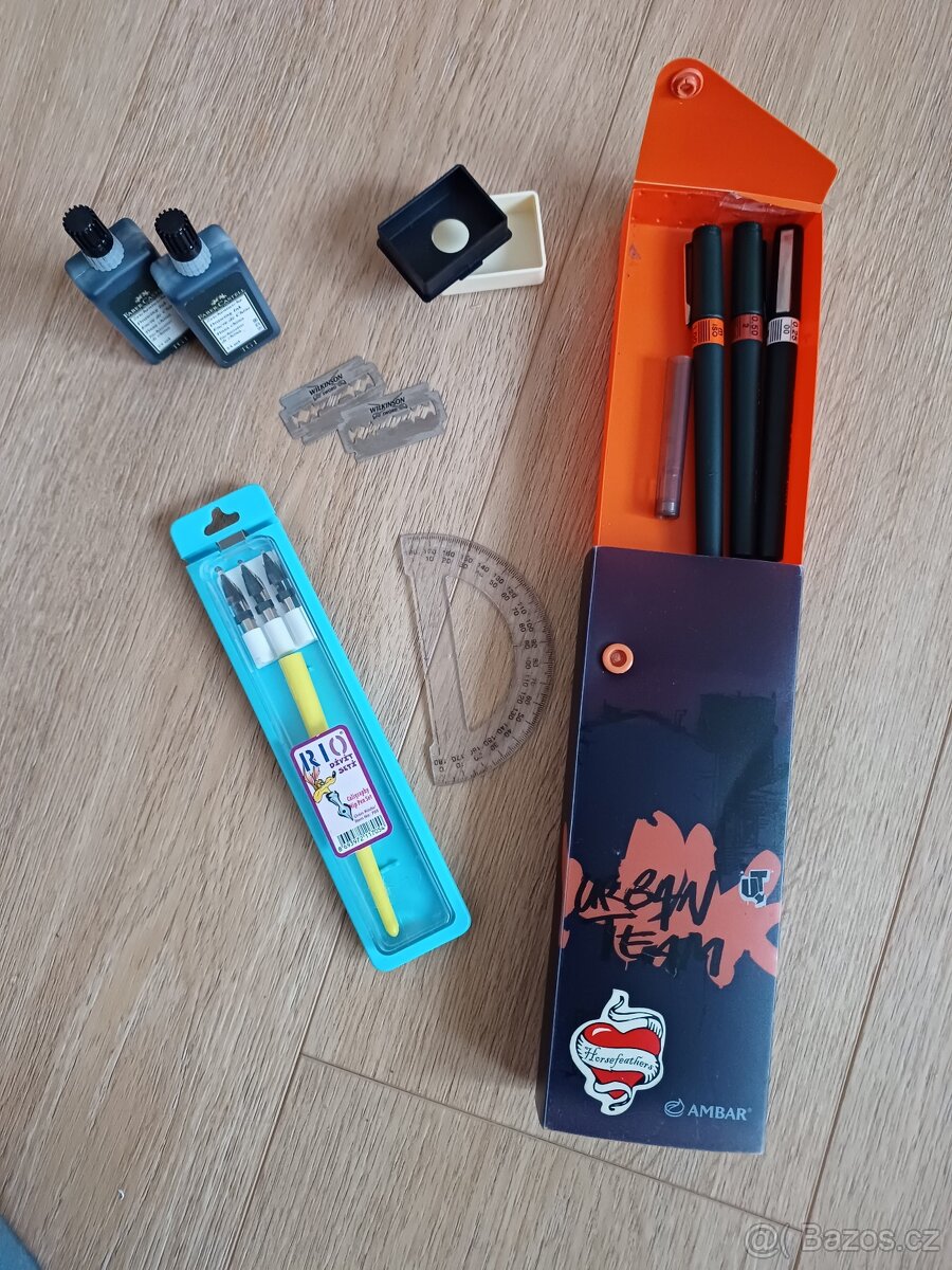 Technická pera a příslušenství