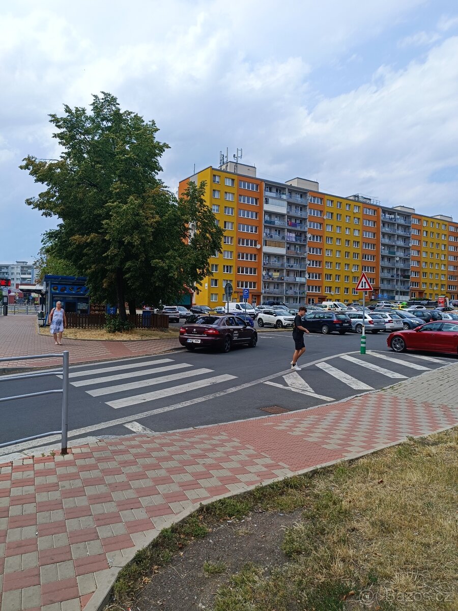 Dlouhodobý pronájem OV 2+kk,43m2 ,Lipová bl.528 Most