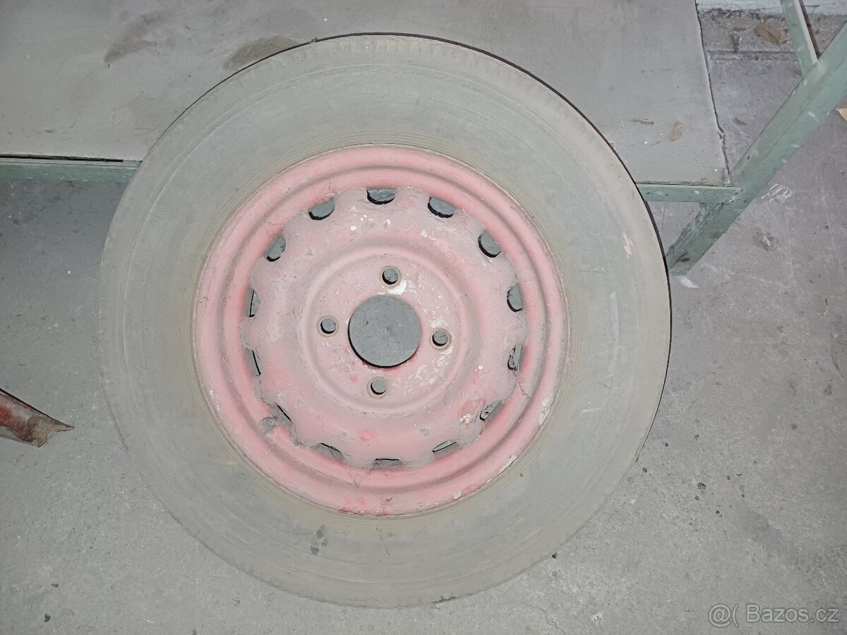 Pneu s ráfkem 5,9-15 4PR Barum