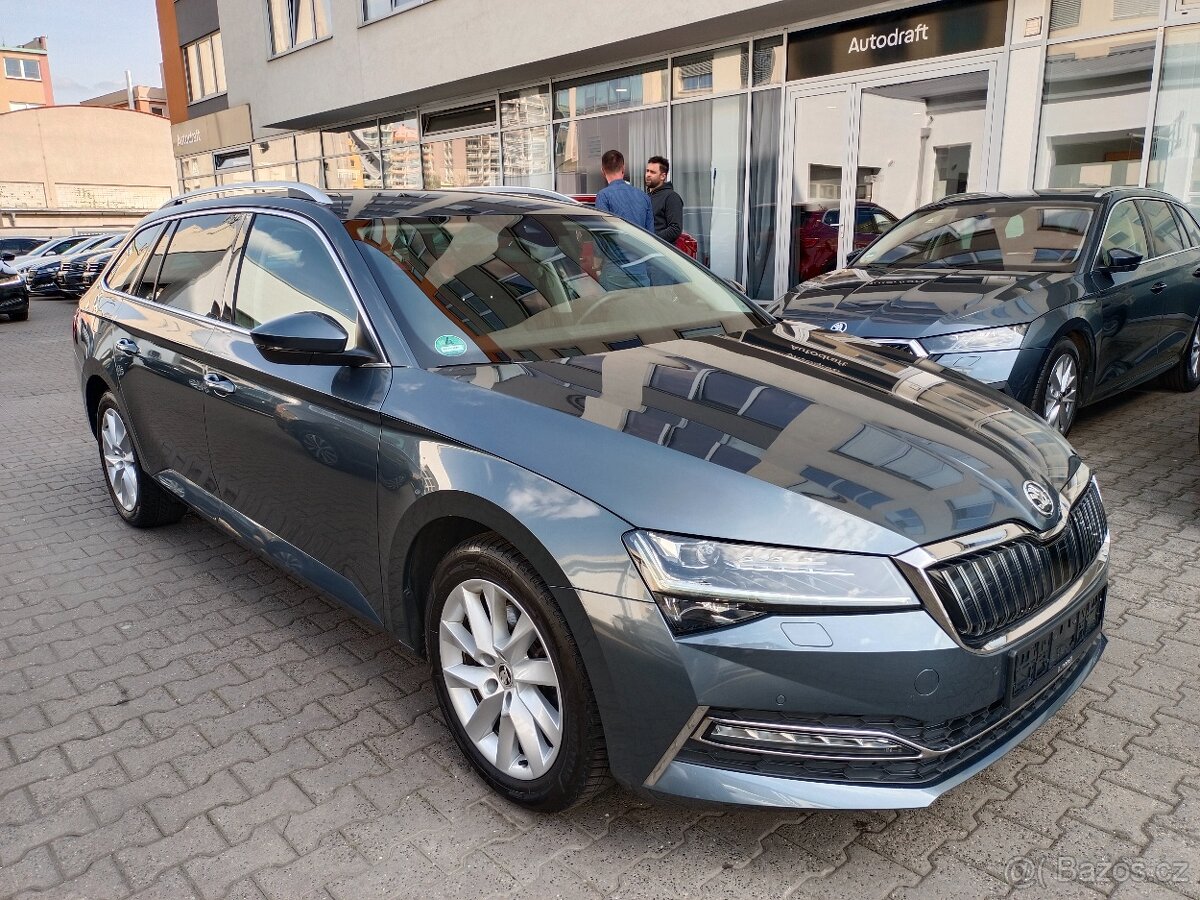 Škoda Superb 3 Combi iV 1.4eTSI 160kW DSG Tažné ACC DCC Navi