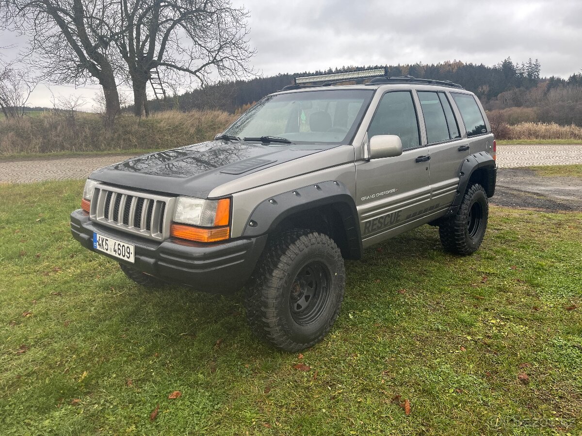 Jeep Grand Cherokee ZJ 5,9
