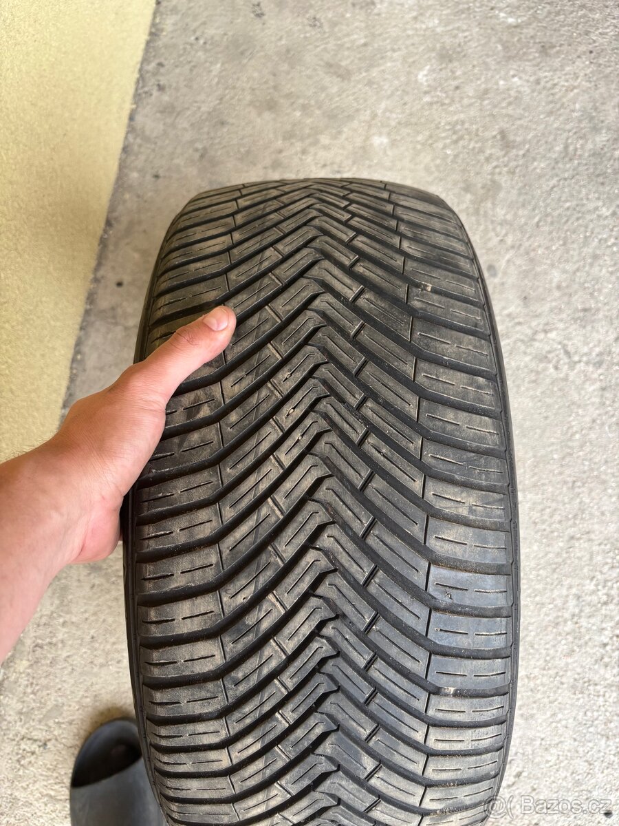 Letní pneu 235/45 r17, 1ks, Continental